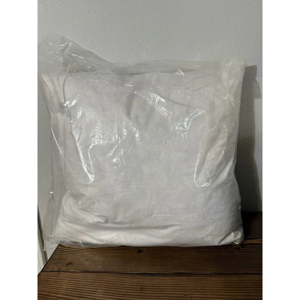 NEW $Pom Pom At Home Accent Pillow‎ Insert 20